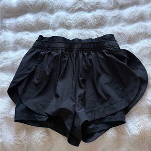 Vuori Women's Charcoal Athletic Shorts